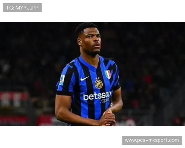 国米边翼卫体系起作用，邓弗里斯多次送出高质量传中